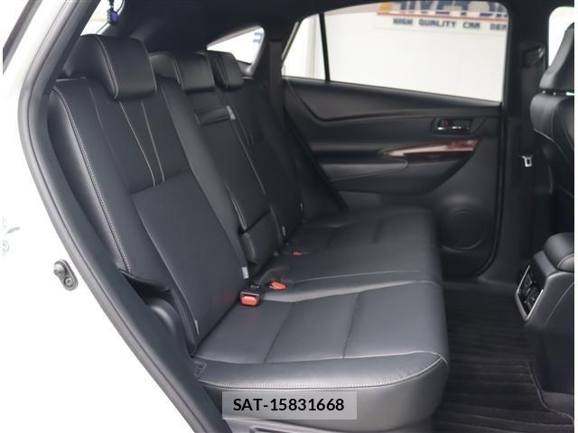 Toyota HARRIER 2017-02 4944435-9