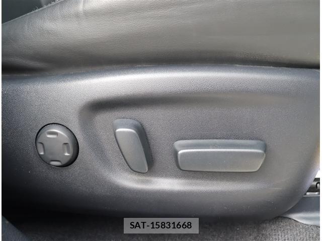 Toyota HARRIER 2017-02 4944435-8