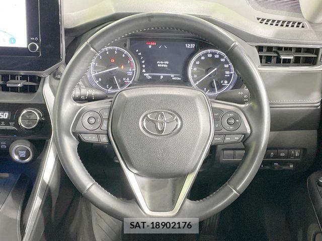 Toyota HARRIER 2023-02 6751748-11