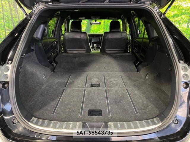 Toyota HARRIER 2017-03 6815124-9