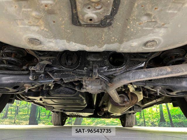 Toyota HARRIER 2017-03 6815124-18