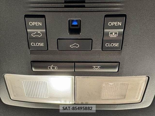 Toyota HARRIER 2015-08 6815121-28