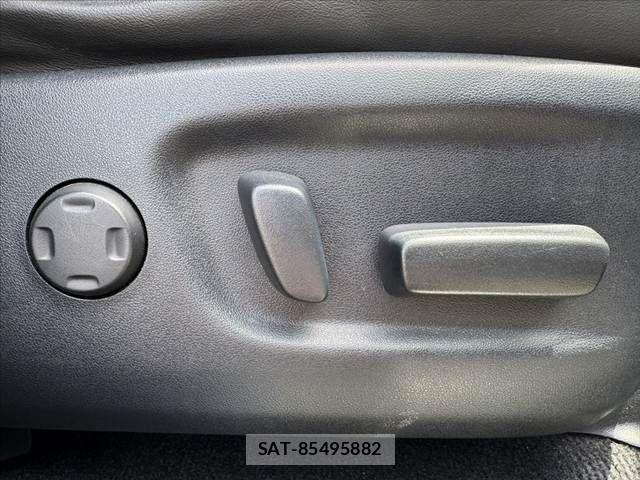 Toyota HARRIER 2015-08 6815121-5