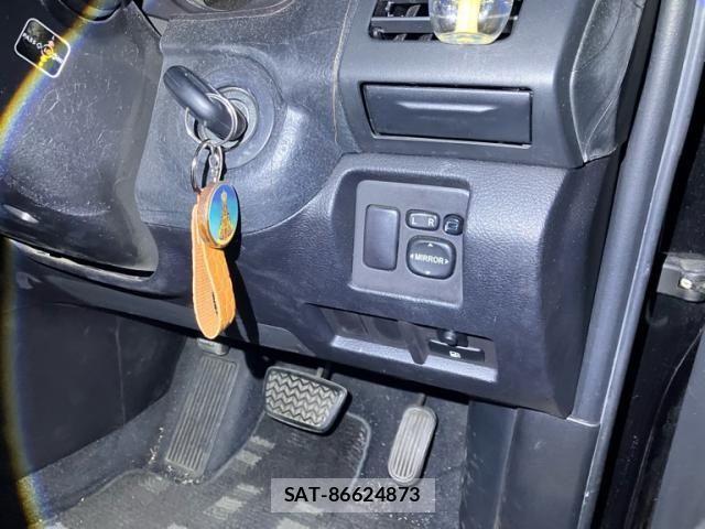 Toyota HARRIER 2005-11 6905954-17
