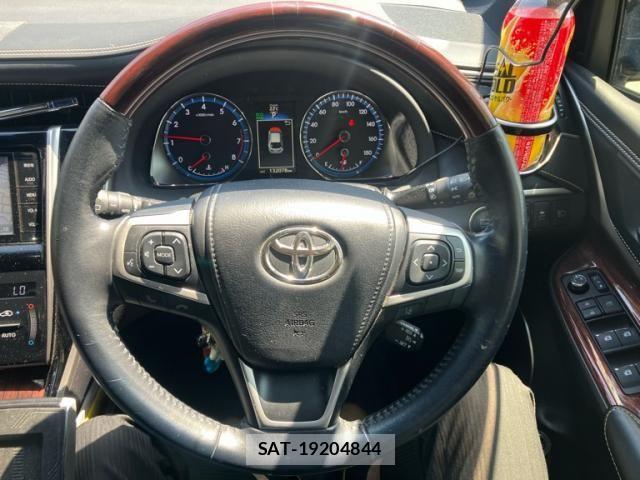 Toyota HARRIER 2015-06 6905935-21