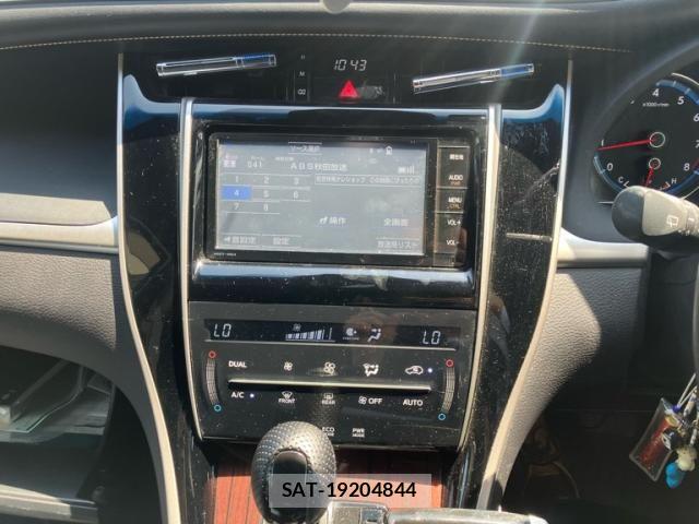 Toyota HARRIER 2015-06 6905935-24