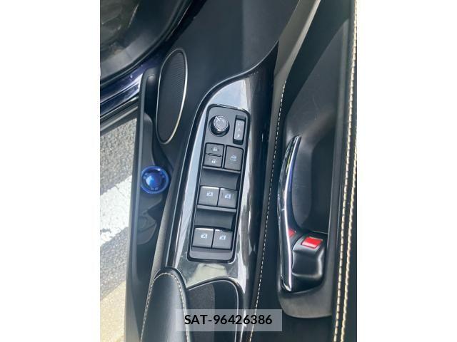 Toyota HARRIER 2017-06 7219225-14