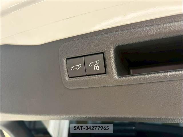 Toyota HARRIER 2023-03 7250961-27