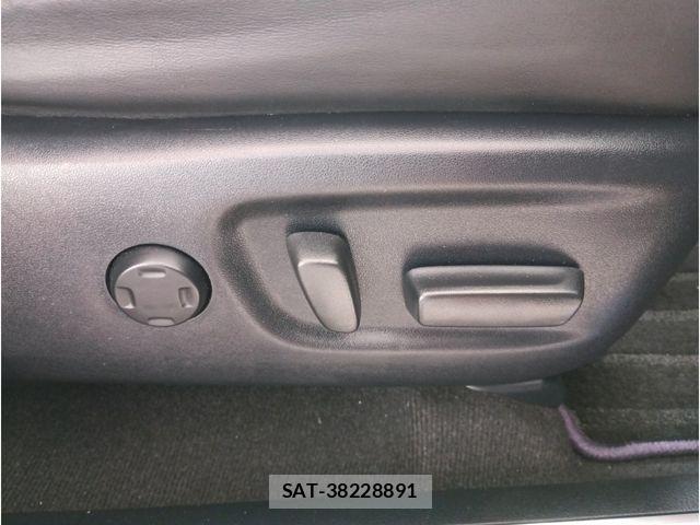 Toyota HARRIER 2016-01 7327339-12