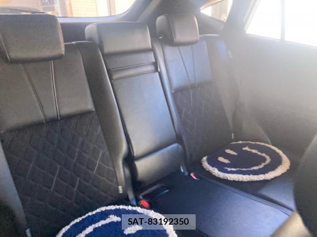 Toyota HARRIER 2018-03 7327333-10