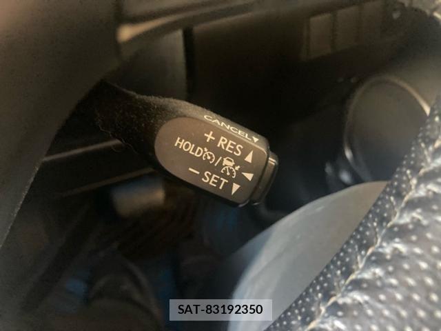 Toyota HARRIER 2018-03 7327333-18