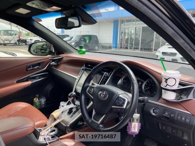 Toyota HARRIER 2018-03 7357964-7