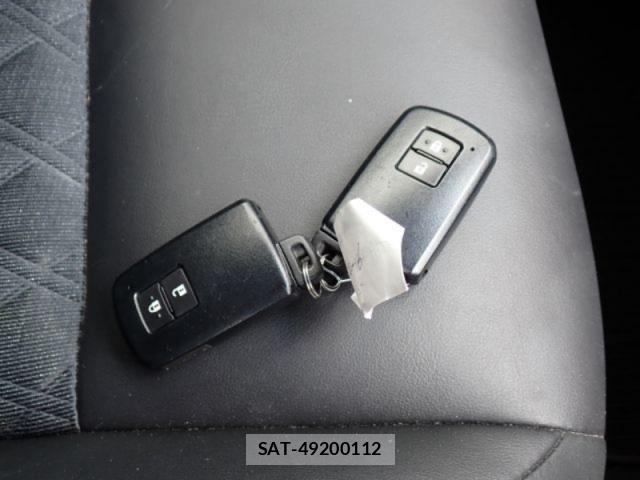 Toyota HARRIER 2015-10 7454617-29