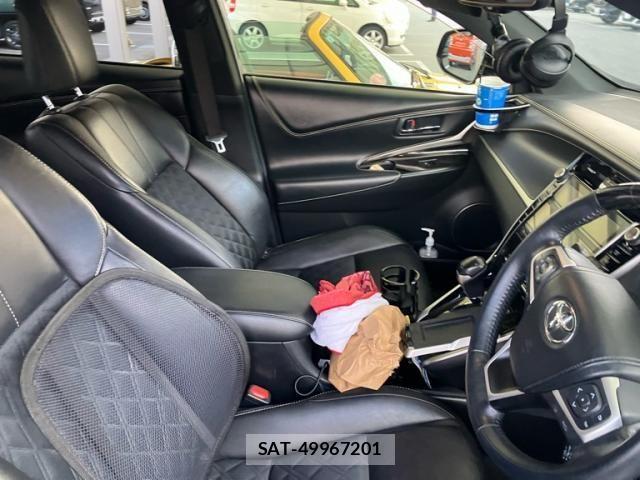 Toyota HARRIER 2018-09 7454613-18