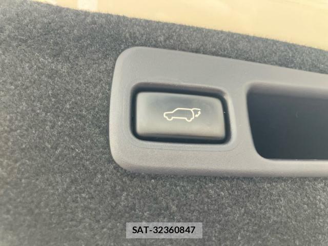 Toyota HARRIER 2017-08 7500783-13