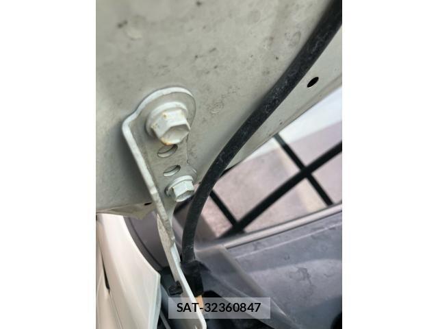 Toyota HARRIER 2017-08 7500783-21