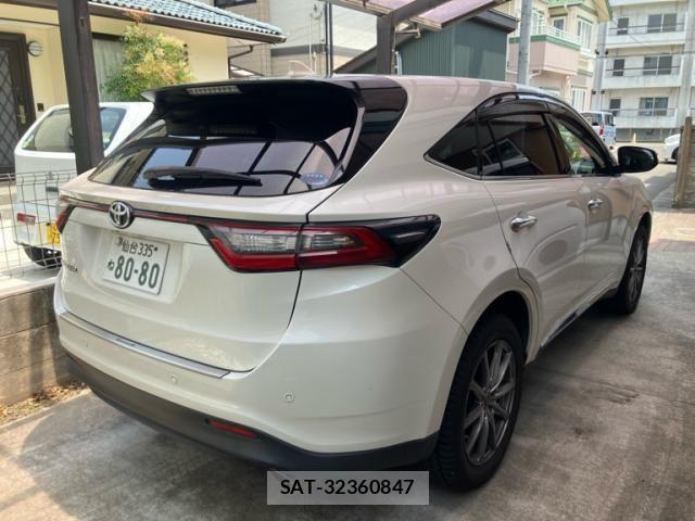 Toyota HARRIER 2017-08 7500783-3