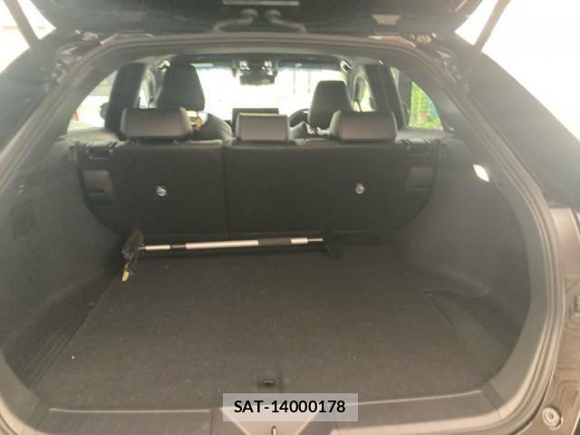 Toyota HARRIER 2025-06 7562190-12