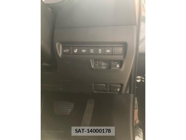 Toyota HARRIER 2025-06 7562190-18