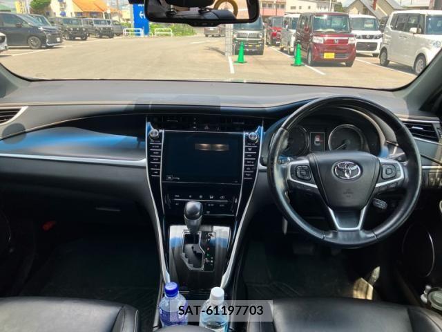 Toyota HARRIER 2018-04 7723772-15