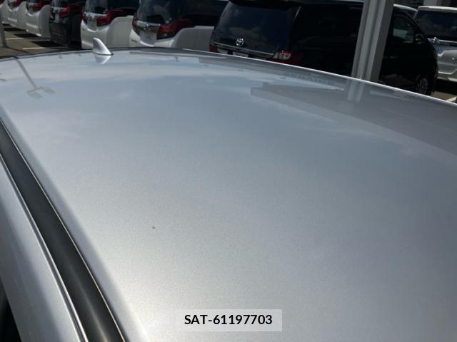Toyota HARRIER 2018-04 7723772-18