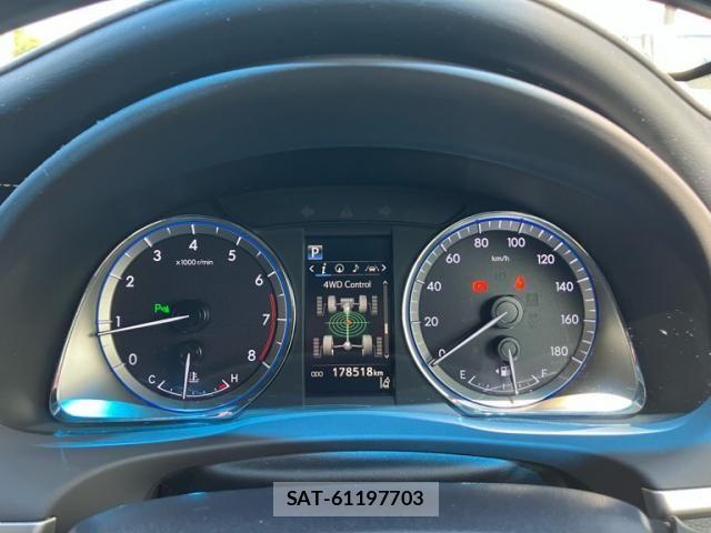 Toyota HARRIER 2018-04 7723772-22