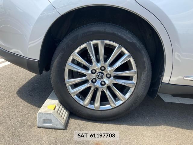 Toyota HARRIER 2018-04 7723772-8