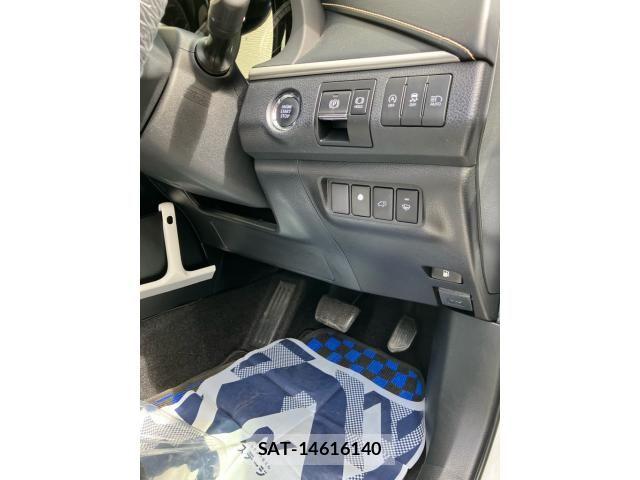 Toyota HARRIER 2018-10 7961896-17