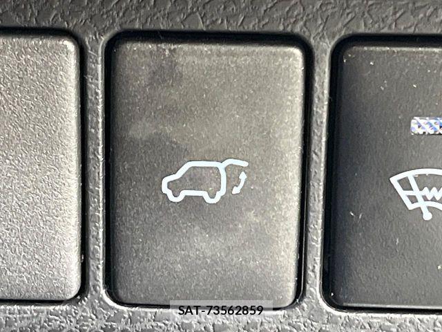 Toyota HARRIER 2018-09 8035803-6