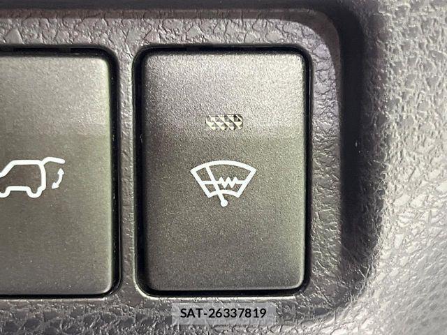 Toyota HARRIER 2018-01 8073903-6