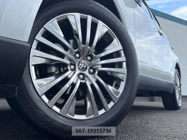 Toyota HARRIER 2023-03 8073897-12