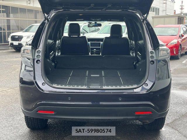 Toyota HARRIER 2017-03 8073904-9