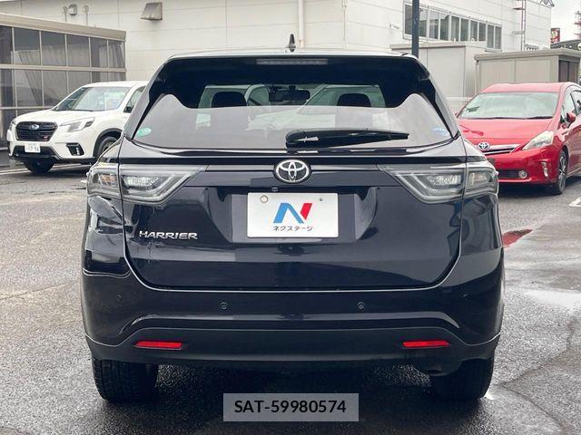 Toyota HARRIER 2017-03 8073904-14