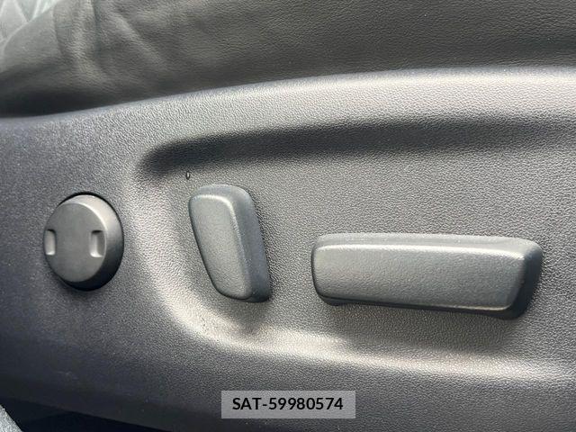 Toyota HARRIER 2017-03 8073904-5