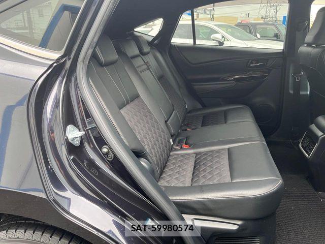 Toyota HARRIER 2017-03 8073904-8