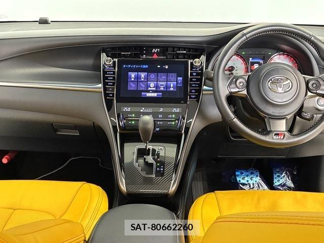 Toyota HARRIER 2018-06 8073901-22