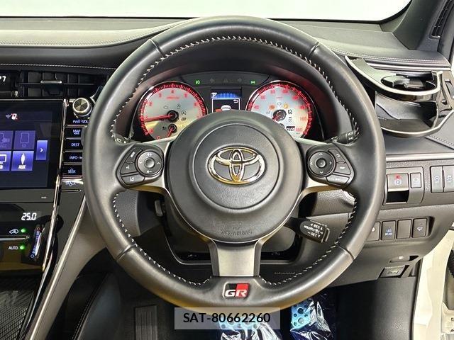 Toyota HARRIER 2018-06 8073901-23