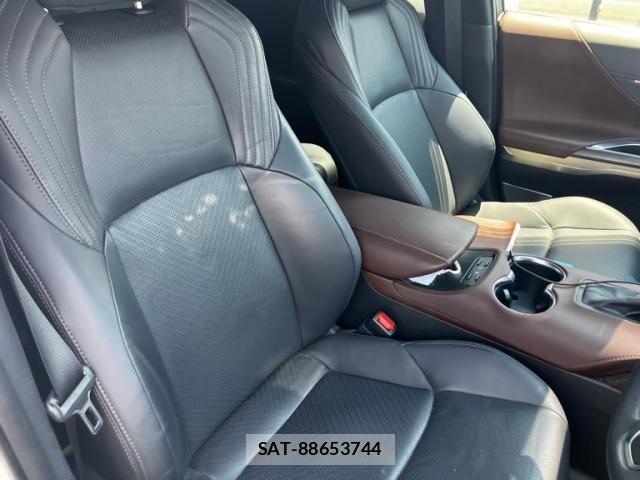 Toyota HARRIER 2024-11 8073896-11