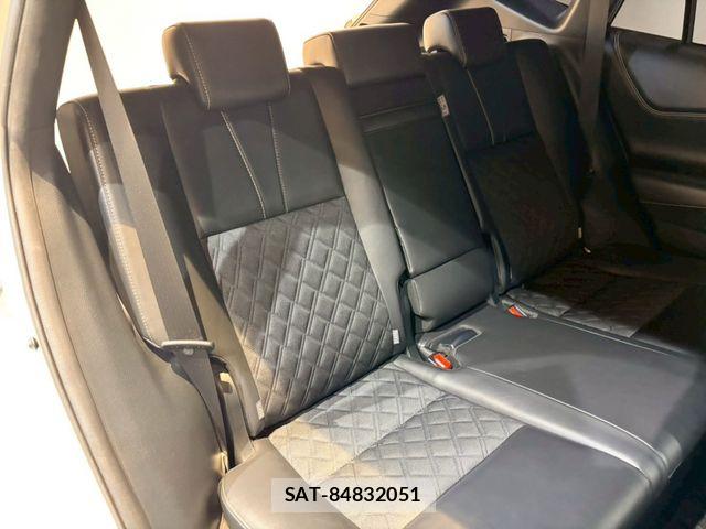 Toyota HARRIER 2017-02 8099420-15