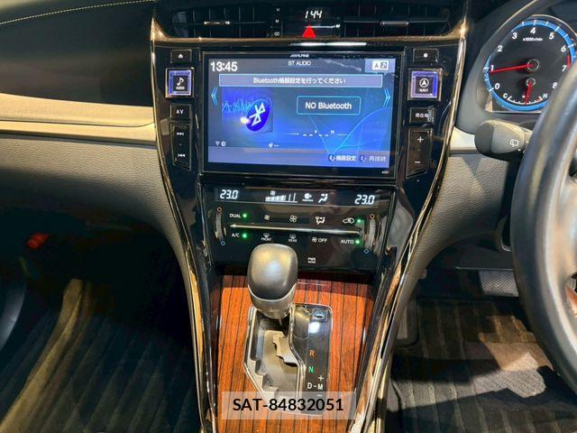 Toyota HARRIER 2017-02 8099420-23