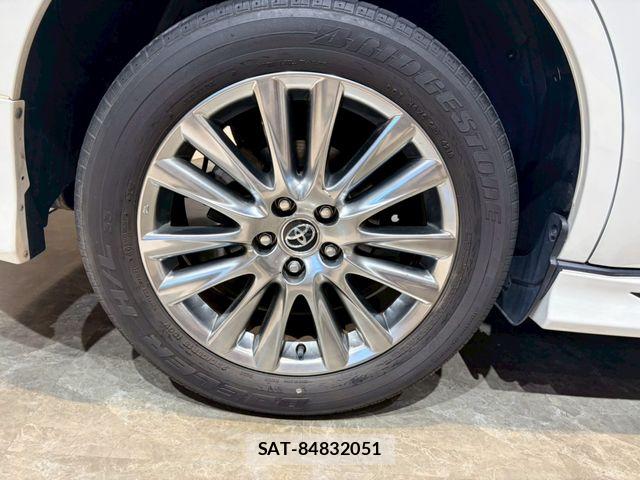 Toyota HARRIER 2017-02 8099420-8