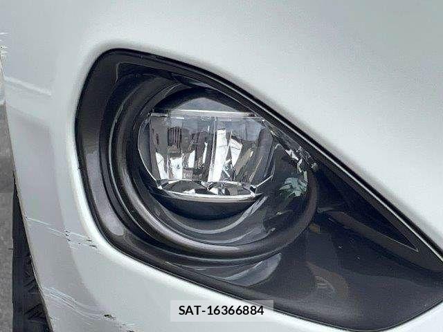 Toyota HARRIER 2015-05 8130378-26