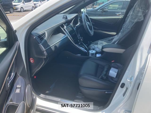 Toyota HARRIER 2019-06 8130374-12