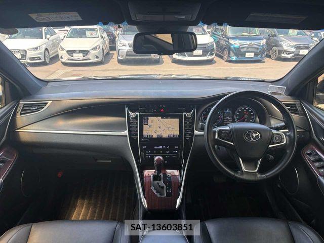 Toyota HARRIER 2014-08 8207734-1