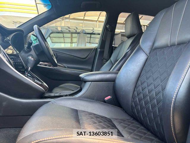 Toyota HARRIER 2014-08 8207734-27