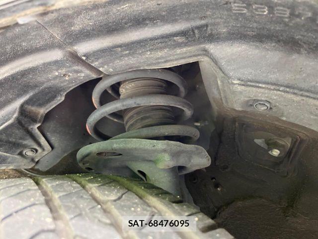 Toyota HARRIER 2015-03 8207733-19