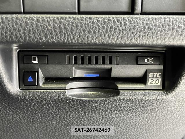 Toyota HARRIER 2020-07 8207729-13