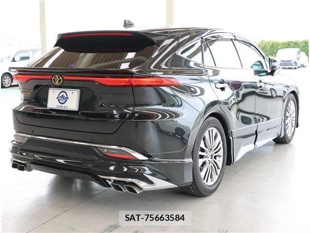 Toyota HARRIER 2022-12 8207730-8