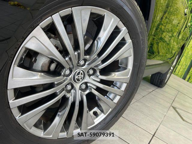 Toyota HARRIER 2023-04 8207731-12