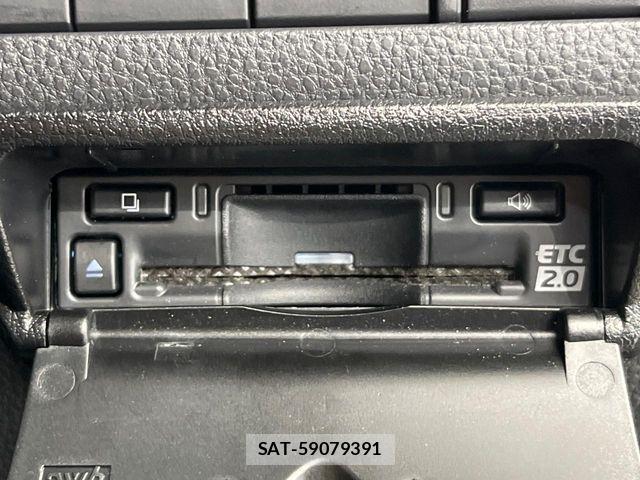 Toyota HARRIER 2023-04 8207731-5